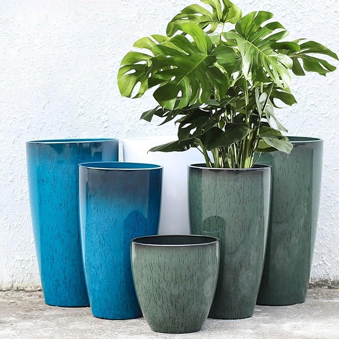 24, 11 Inch Large Plastic Planters - Image 4